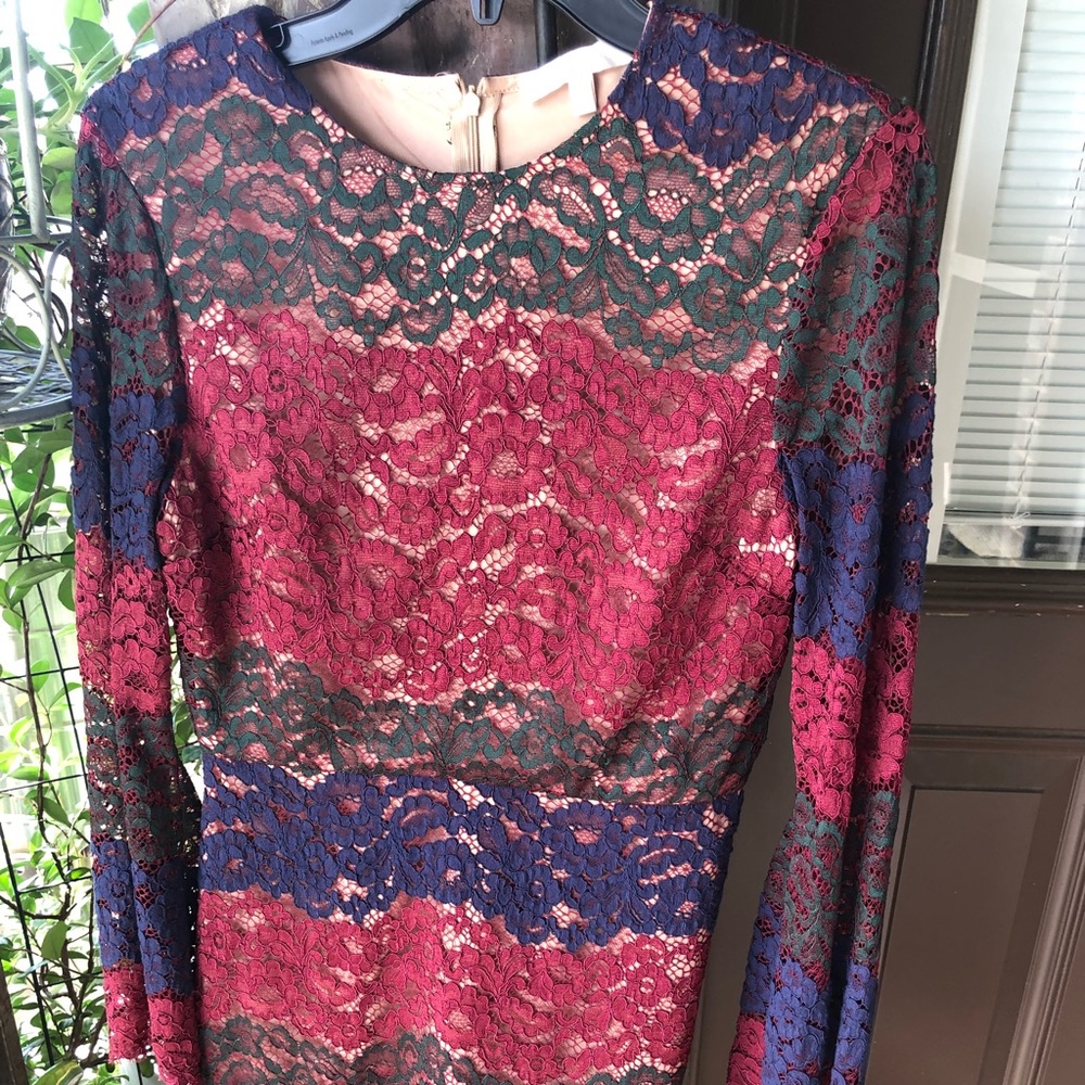 Long sleeves mini lace dress! Great for winter or Summer